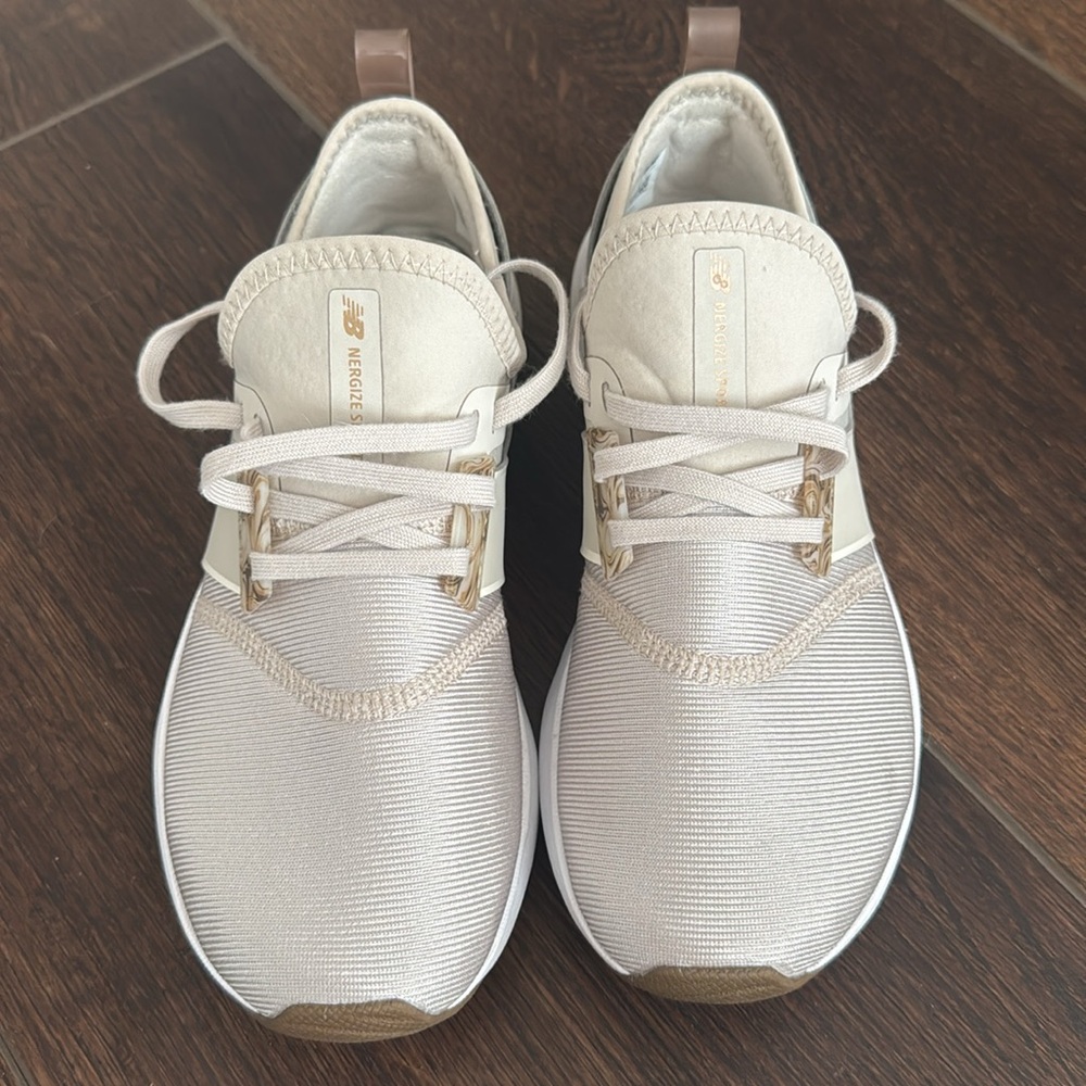 New Balance Nergize Sport Shoes - Picture 2 of 7